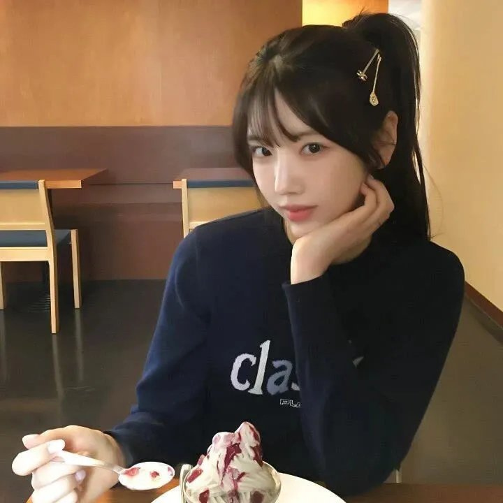 九尾藏不住